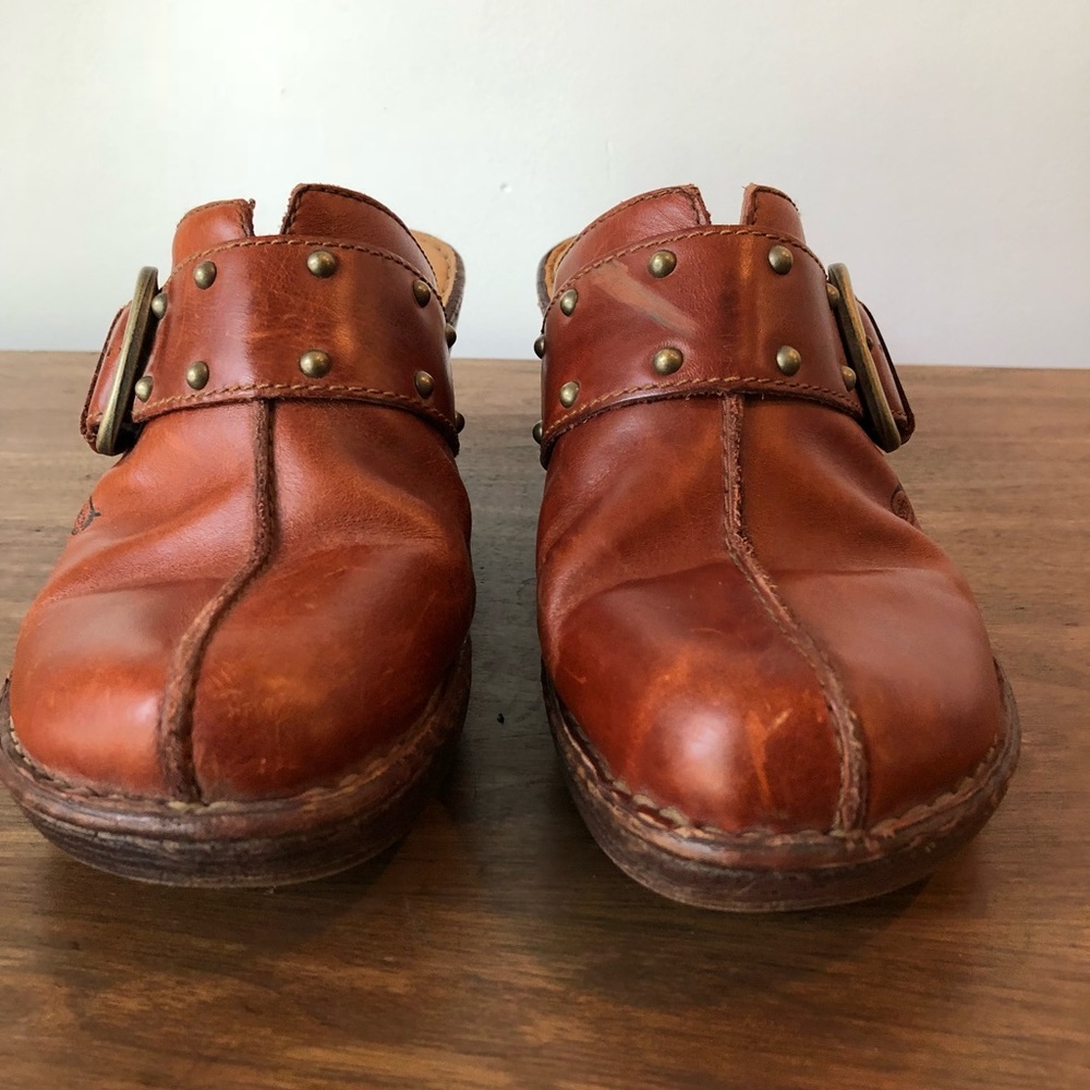 Born Clogs - Picture 2 of 5